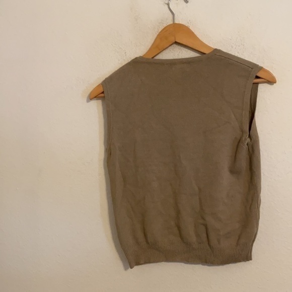 NO. 22 TAN SWEATER VEST SIZE SMALL - Picture 3 of 3